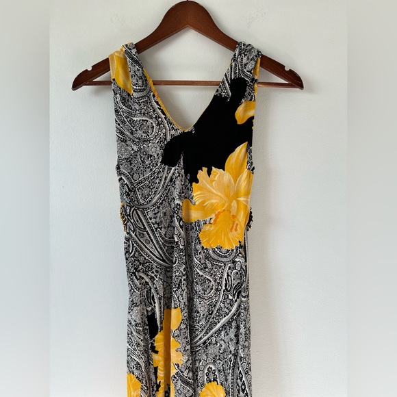 Sky Paisley Silk Sleeveless Dress with V-neckline and Empire Waist Size M - Picture 5 of 15